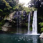 paisaje-selvático-en-cascada-oído